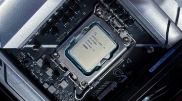 كشف النقاب عن استعراض رائع لمعالج Intel Core i9-14900K: تجربة مدهشة تجعلك تتساءل عن قوته الحقيقية